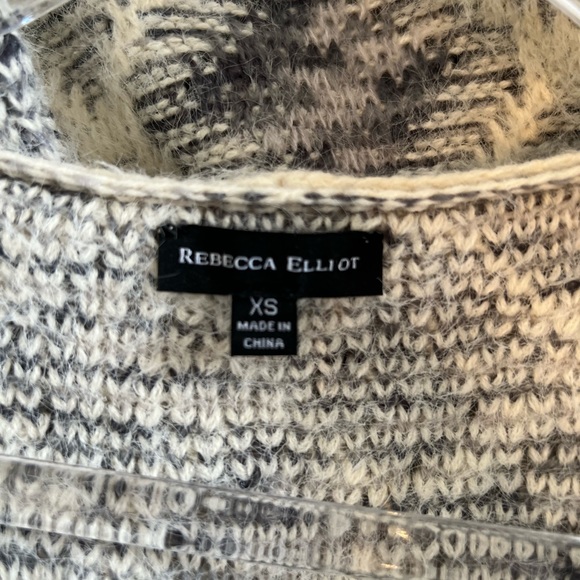 REBECCA ELLIOT PRE OWNED CARDIGAN SIZE XS - Picture 2 of 2